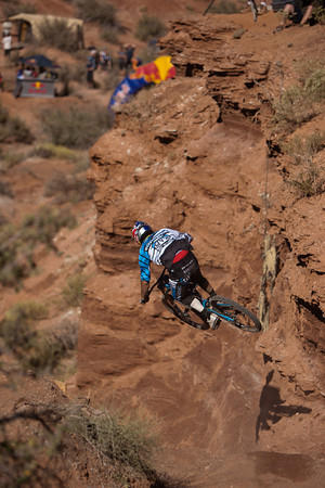 Gee Atherton attacking his run like a downhill run. Smooth, fast and BIG!