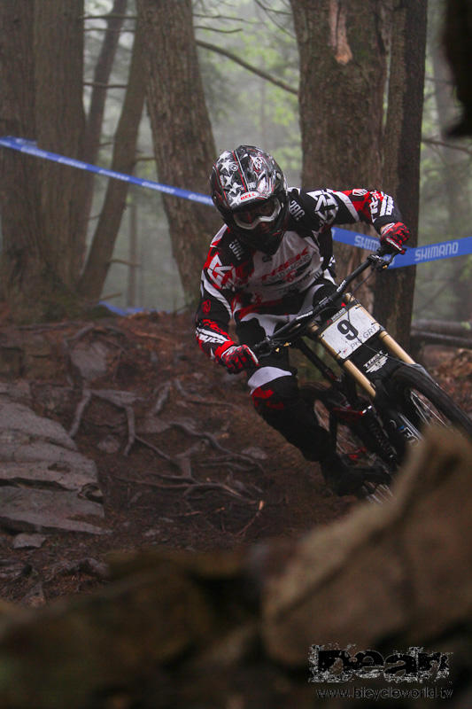 aaron gwin railing a berm at PRO GRT in Highlands bike park