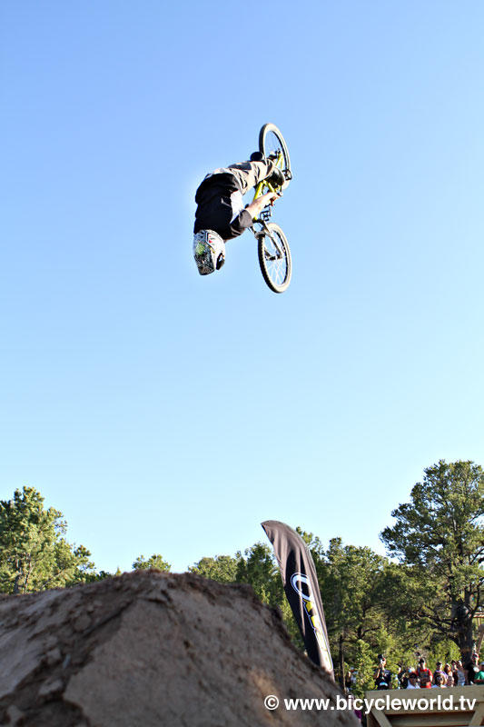 joe perrizo flipping at Ranch Style 2011