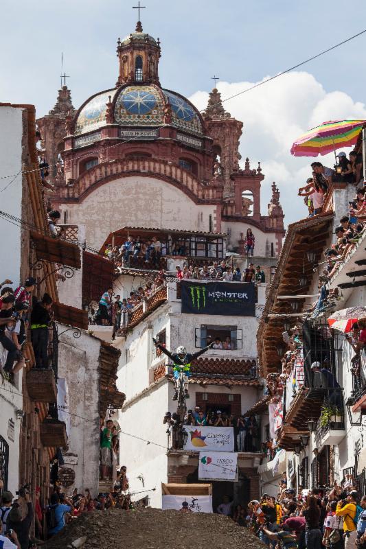 BEst trick context in taxco downhill