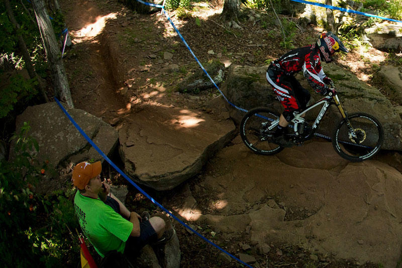 aaron gwin on windham downhill course