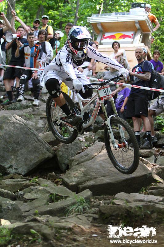 Steve smith racing downhill at the US OPEN