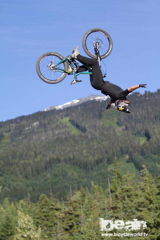 cam mccaul upside down no hander...